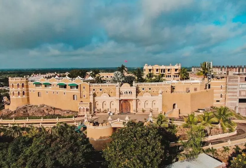 ホテル Heritage Khirasara Palace