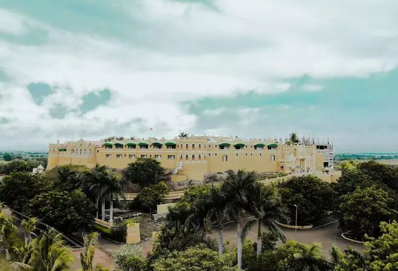 ホテル Heritage Khirasara Palace