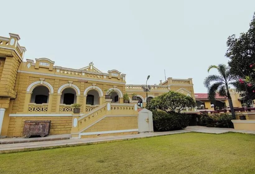 ホテル Heritage Khirasara Palace