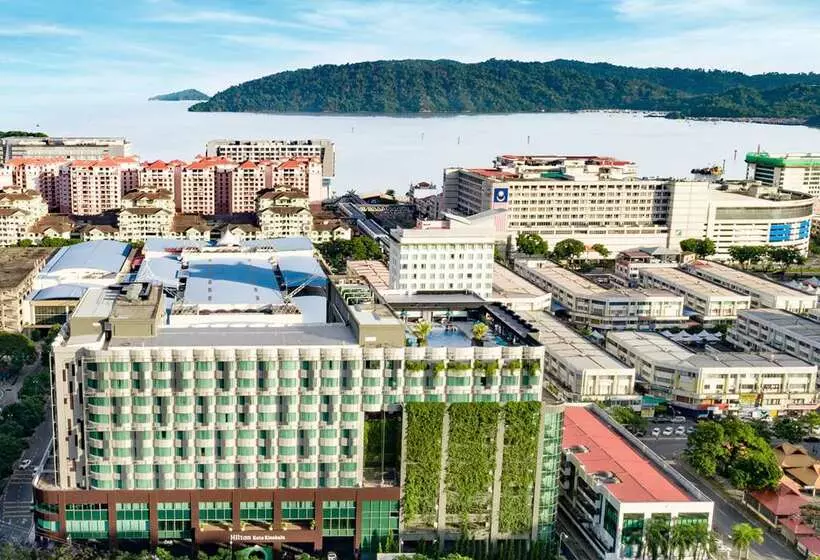 ホテル Hilton Kota Kinabalu