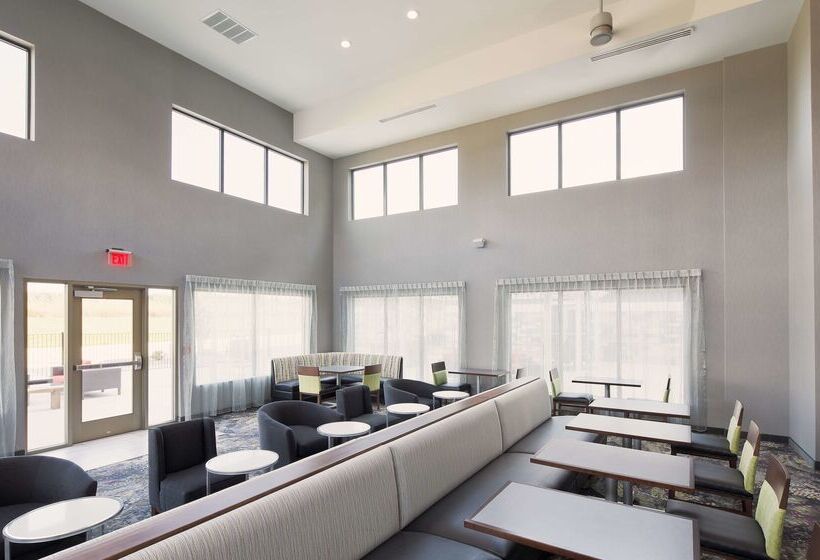 فندق Homewood Suites By Hilton Topeka