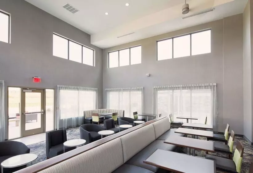 ホテル Homewood Suites By Hilton Topeka