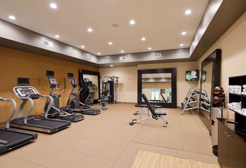 فندق Homewood Suites By Hilton Topeka