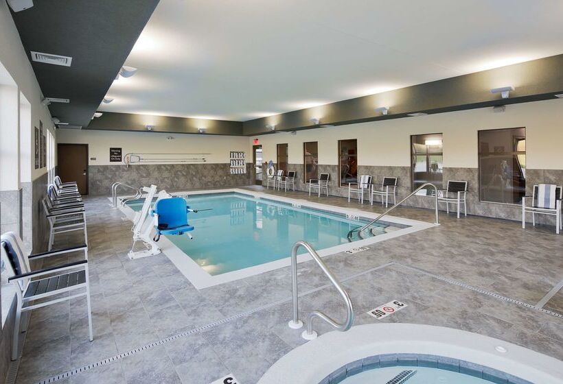 فندق Homewood Suites By Hilton Topeka