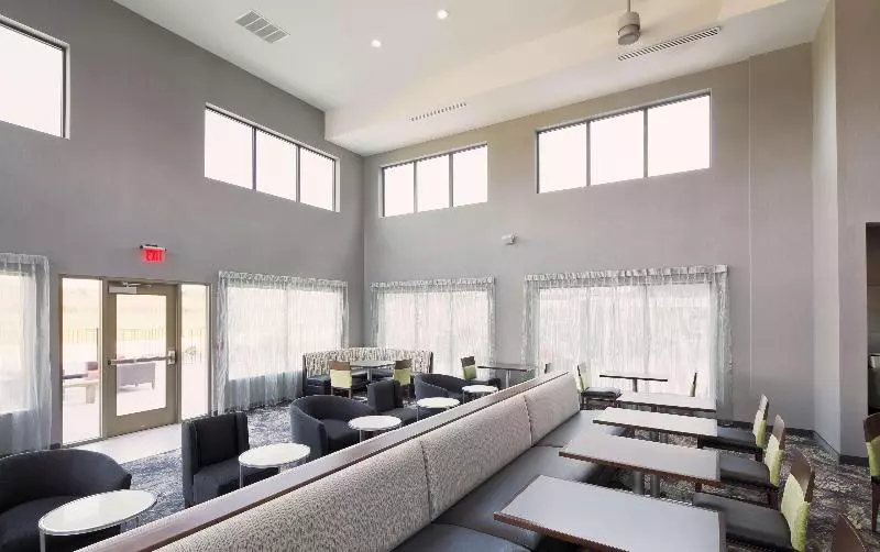 ホテル Homewood Suites By Hilton Topeka