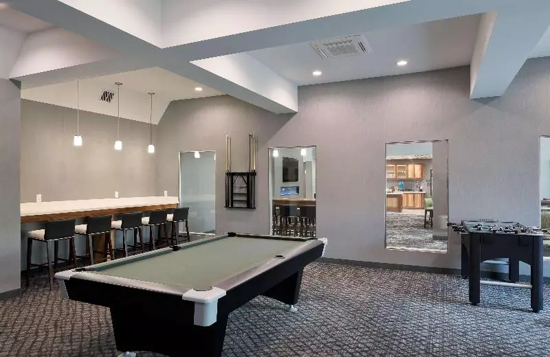 ホテル Homewood Suites By Hilton Topeka