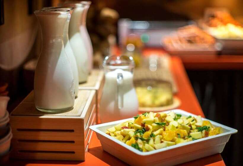 هتل Ibis Riga Centre