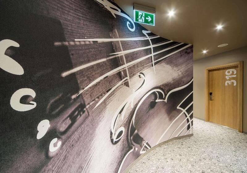 هتل Ibis Riga Centre