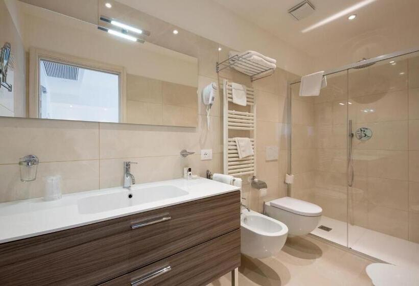 בית מלון כפרי International Beach