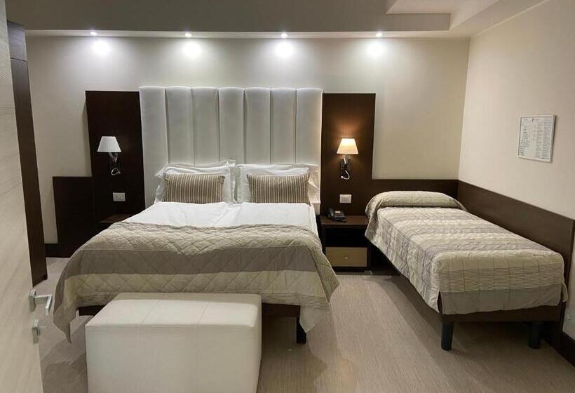 בית מלון כפרי International Beach