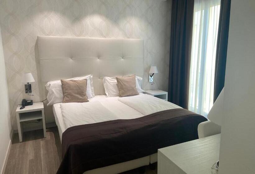 בית מלון כפרי International Beach