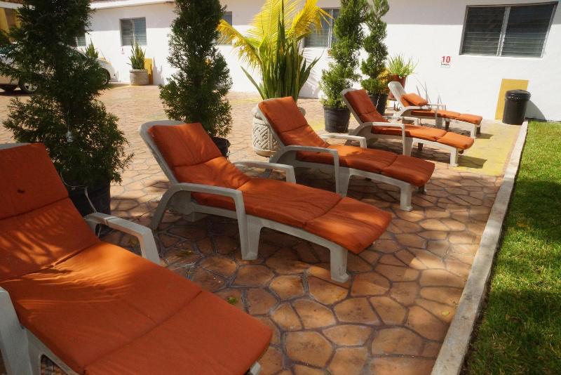 Hotel Las Dalias Inn