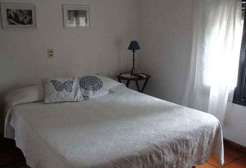 هتل Posada De La Flor