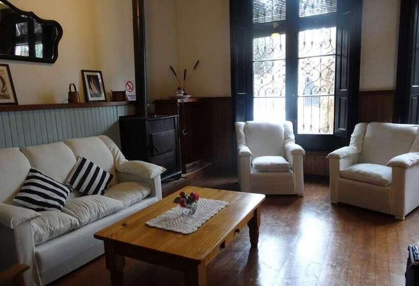 هتل Posada De La Flor