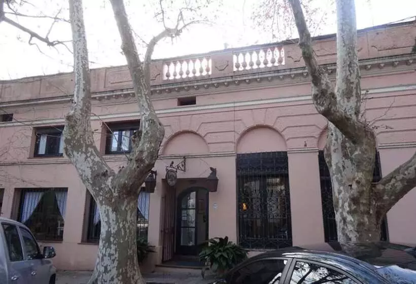 هتل Posada De La Flor