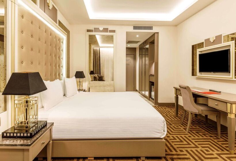 Hotel Ramada By Wyndham Istanbul Golden Horn