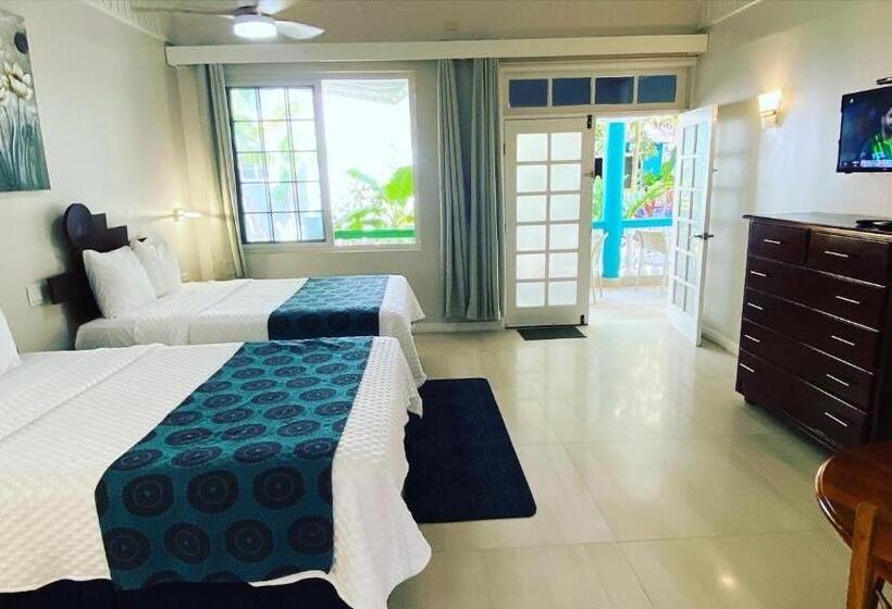 هتل The Boardwalk Village