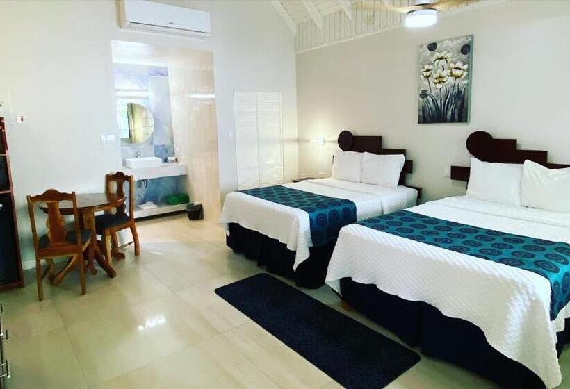 هتل The Boardwalk Village