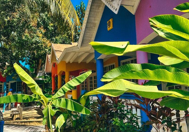 هتل The Boardwalk Village