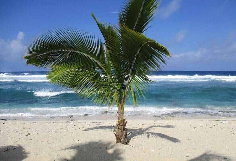 هتل White Sands Beach Resort Tonga