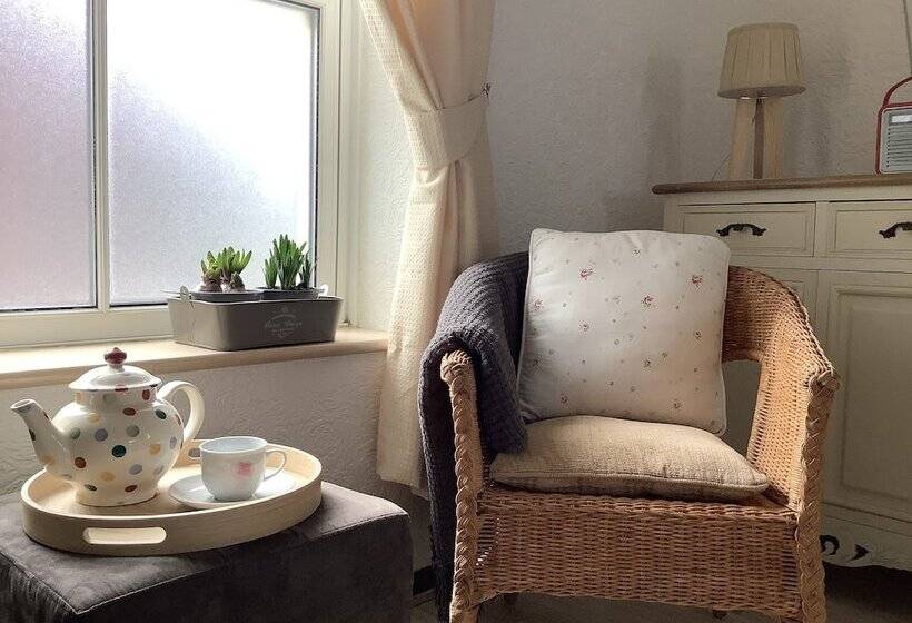 Humphries Cross Apartments