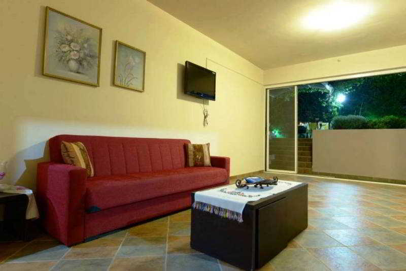 Porto Daliani Studio Apartments