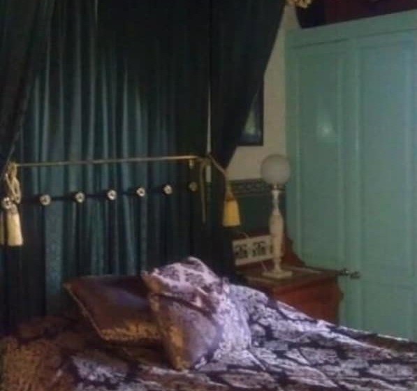 Sirens Bed & Breakfast