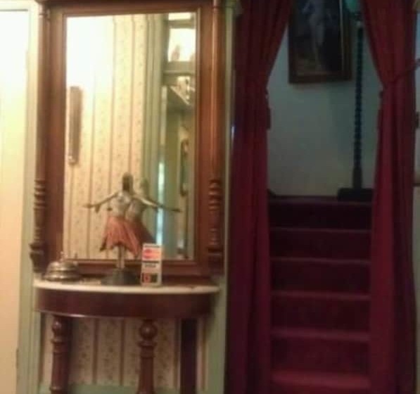 Sirens Bed & Breakfast