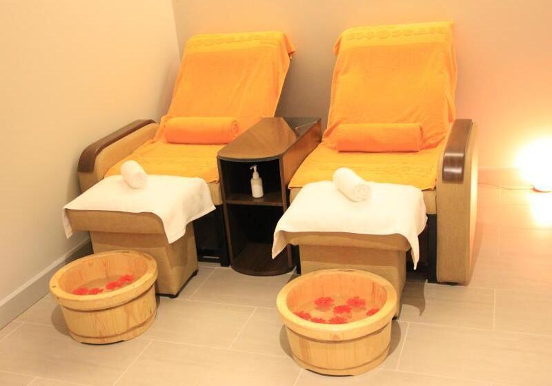 Terracotta Hotel & Resort Dalat