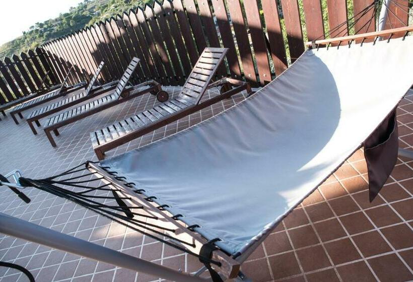 مبيت وإفطار Castello