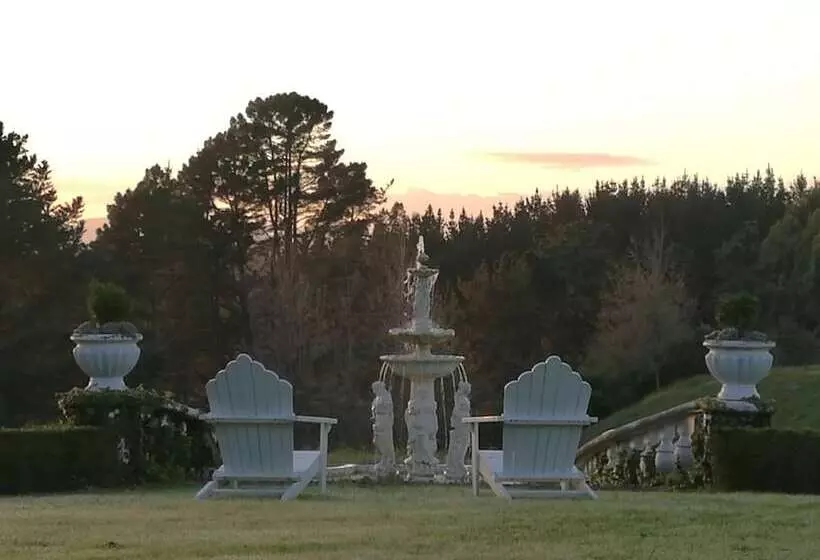 Aamiaismajoitus (B&B) Country Villa Estate