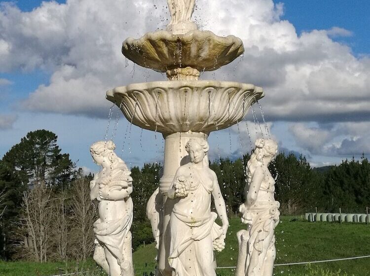 민박 Country Villa Estate