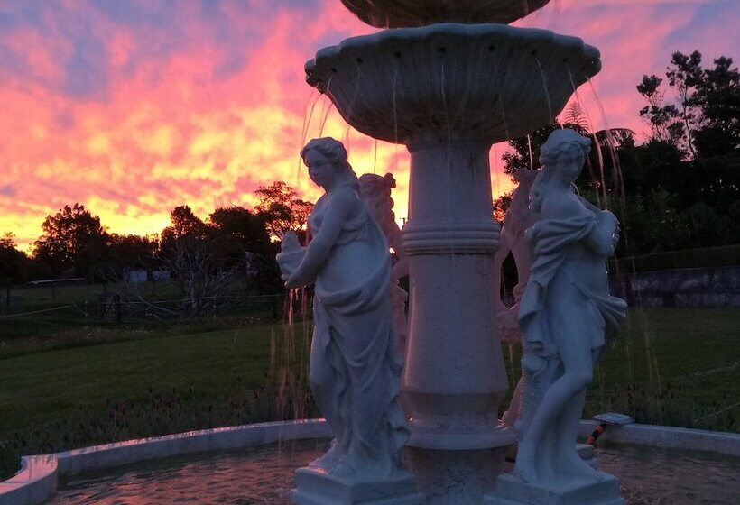 민박 Country Villa Estate