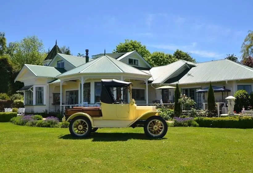 Aamiaismajoitus (B&B) Country Villa Estate
