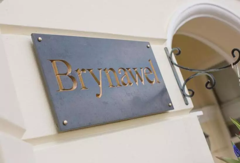 تختخواب و صبحانه James  Place At Brynawel