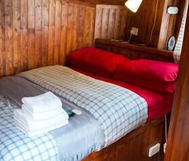 مبيت وإفطار Mv Reliant