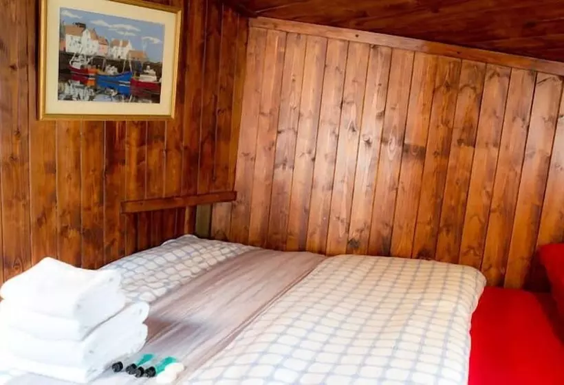Aamiaismajoitus (B&B) Mv Reliant