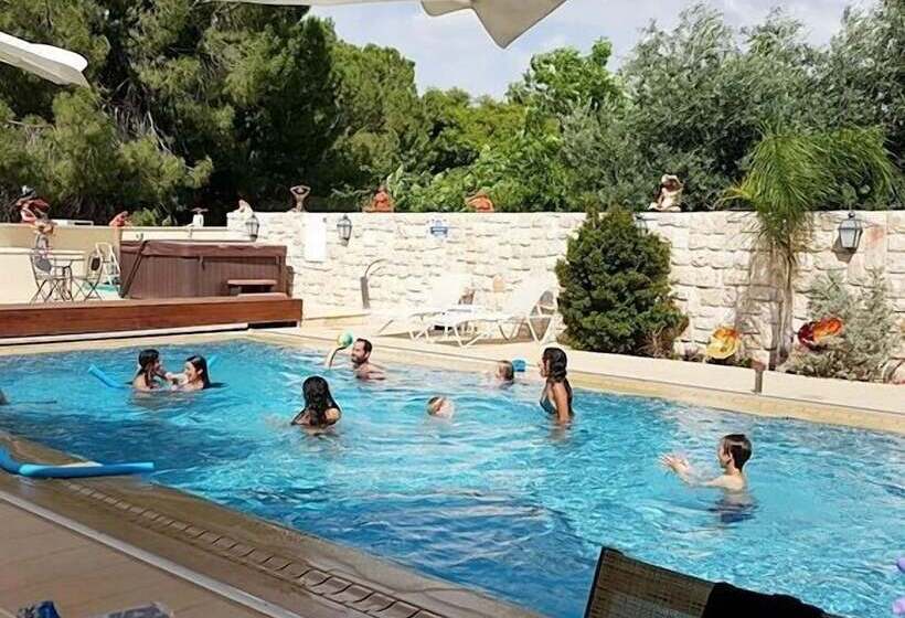 Bed & Breakfast Villar