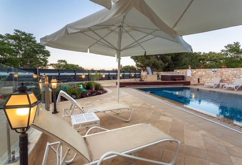 Bed & Breakfast Villar