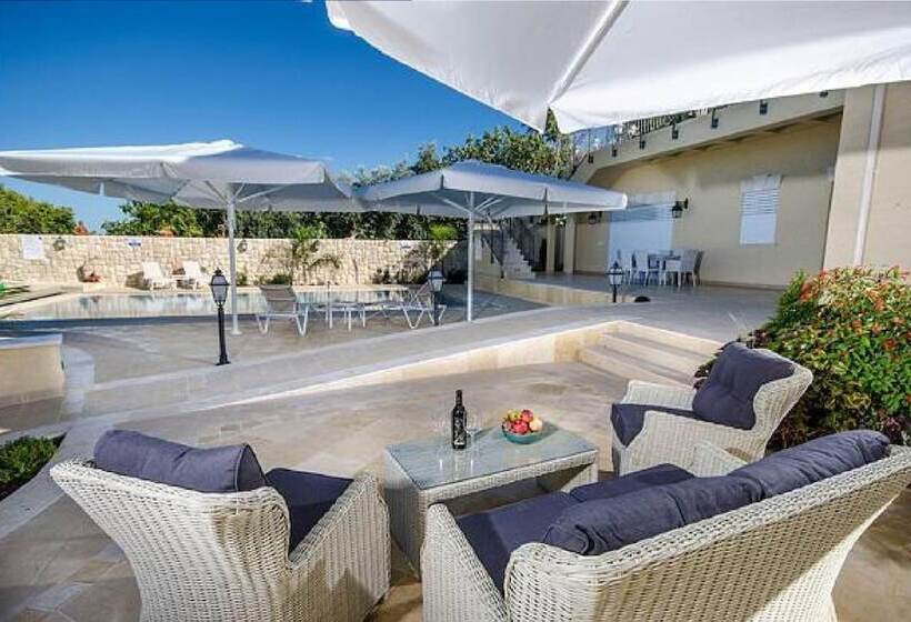 Bed & Breakfast Villar