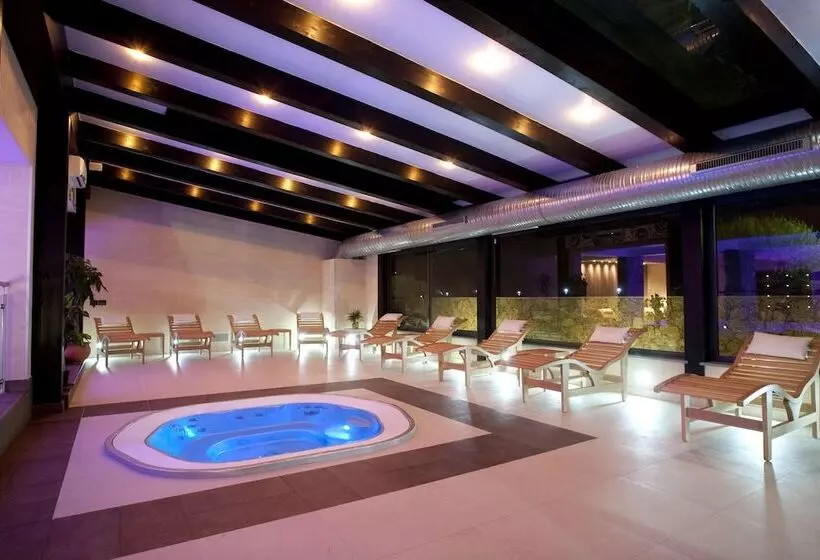A Nuciara Park Hotel & Wellness Center