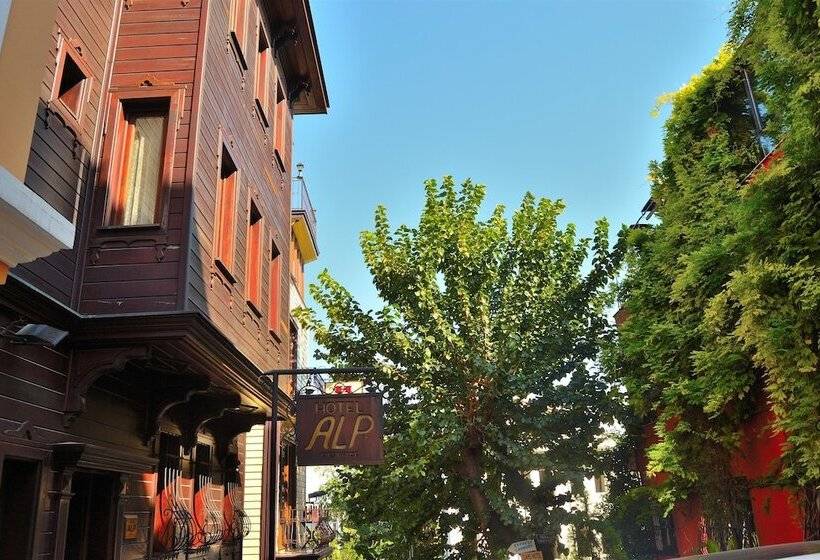 هتل Alp Guesthouse