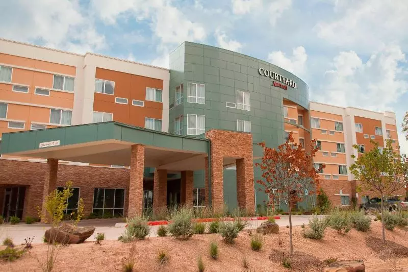 Hotelli Courtyard By Marriott Houston City Place