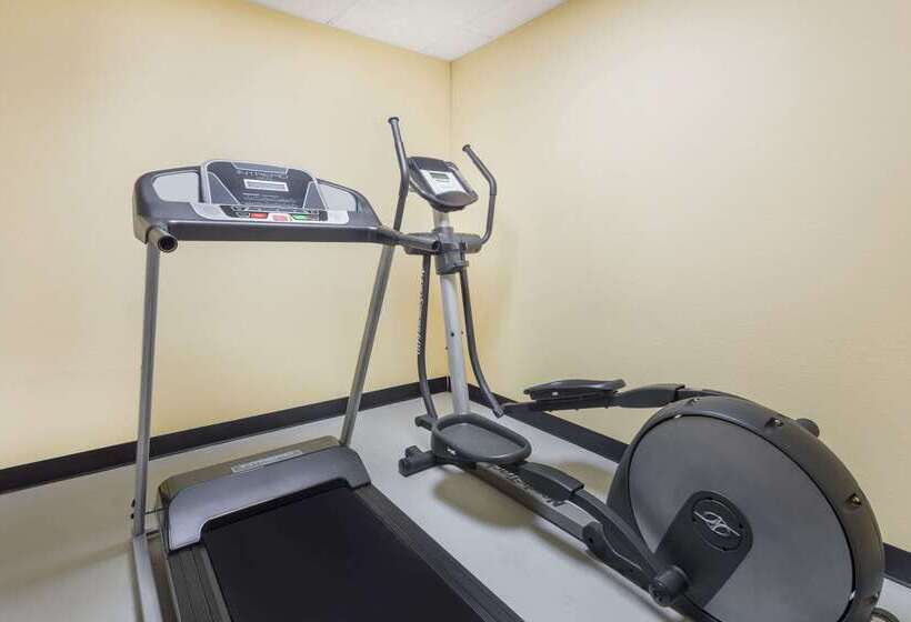 酒店 Days Inn By Wyndham New Orleans Pontchartrain