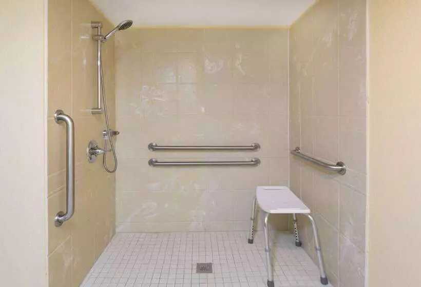 ホテル Days Inn By Wyndham New Orleans Pontchartrain