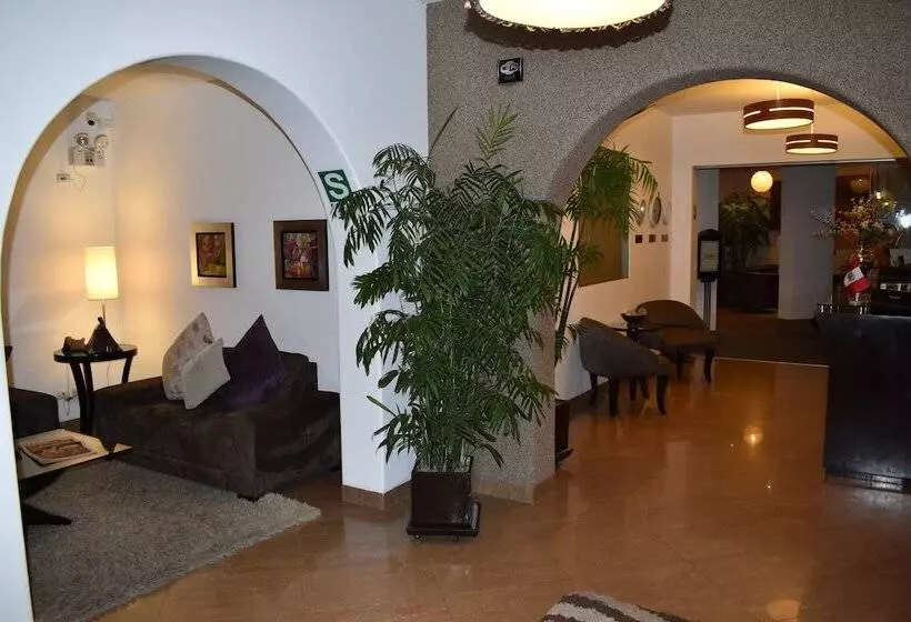 Hotel El Tambo 1
