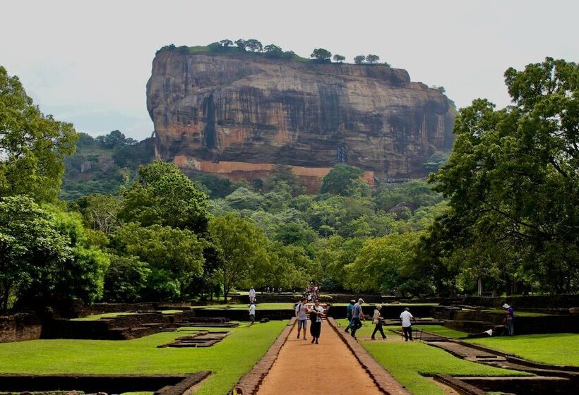 Hotel Grand Kalundawa Dambulla S Hidden Secret