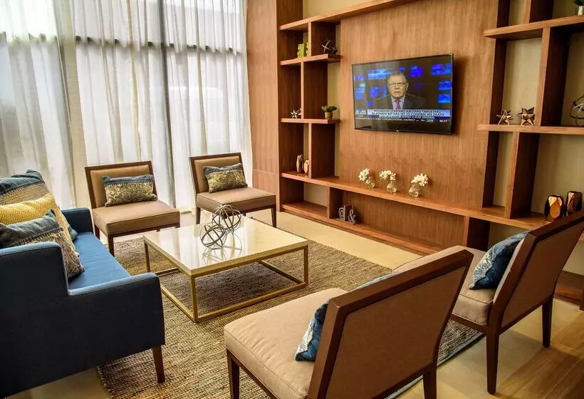 ホテル Hampton Inn By Hilton Piedras Negras