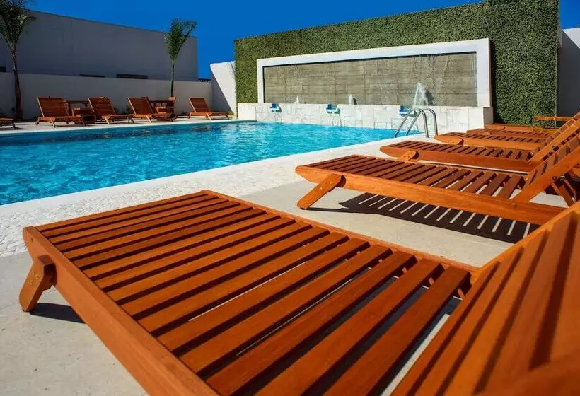 ホテル Hampton Inn By Hilton Piedras Negras