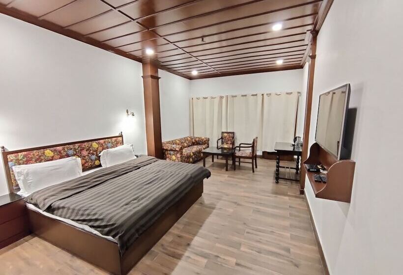 ホテル Himalayan Club